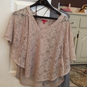 B1G1  Top with necklace